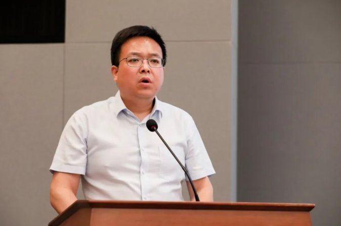 如意论坛新手怎么玩副书记周锡军主持会